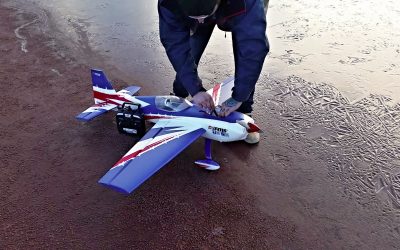 Test flygning FMS Extra 300